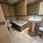 Luxurious Esmerald קלפה